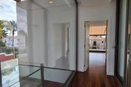 Villa V3+1 for sale - Vale Garrão