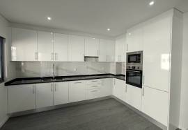 3 bedroom apartment for sale in Quelfes, Olhão