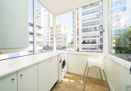 2 bedroom apartment for sale in Quarteira