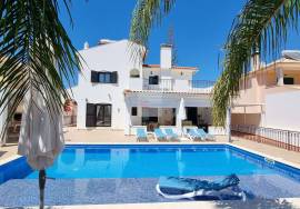 Superb refurbished 3 bed villa with pool at 250meter from beach