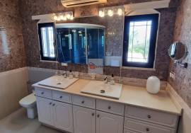 Superb refurbished 3 bed villa with pool at 250meter from beach