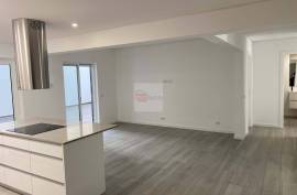 Renovated T3 with great areas in Portimão