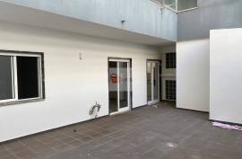 Renovated T3 with great areas in Portimão