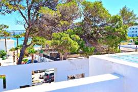 CHARMING DUPLEX WITH SEA VIEWS IN CALA DE BOU