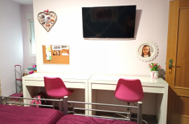 Apartment with three bedrooms, two bathrooms and garage