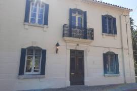 Beautiful Character Home With 202 M2 Of Living Space And On 1448 M2 Of Land With Pool And A Private Beach On The Orb River. Unique Opportunity