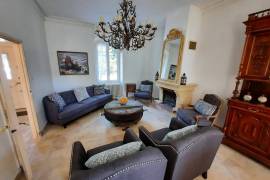 Beautiful Character Home With 202 M2 Of Living Space And On 1448 M2 Of Land With Pool And A Private Beach On The Orb River. Unique Opportunity