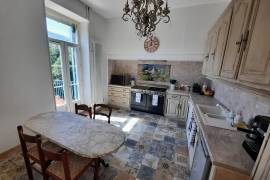 Beautiful Character Home With 202 M2 Of Living Space And On 1448 M2 Of Land With Pool And A Private Beach On The Orb River. Unique Opportunity