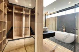 6 Bed, 4 Bath Modern Villa For Sale in Callao Salvaje 1,750,000€