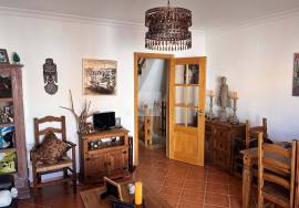 Charming Townhouse with Sea Views in Tavira