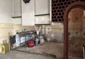 OLHÃO - HISTORIC BUILDING TO RESTORE