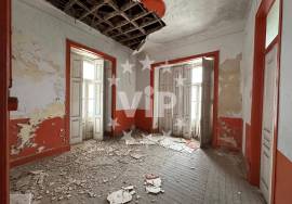 OLHÃO - HISTORIC BUILDING TO RESTORE