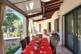 Near The Sea, Beautiful Villa With 296 M2 Of Living Space, Spacious Garage And Large Annexe On 2375 M2 Plot, Of Which 1000 M2 Still Constructible.