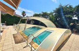 Near The Sea, Beautiful Villa With 296 M2 Of Living Space, Spacious Garage And Large Annexe On 2375 M2 Plot, Of Which 1000 M2 Still Constructible.