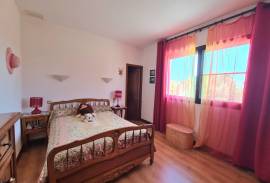 Near The Sea, Beautiful Villa With 296 M2 Of Living Space, Spacious Garage And Large Annexe On 2375 M2 Plot, Of Which 1000 M2 Still Constructible.