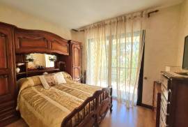Near The Sea, Beautiful Villa With 296 M2 Of Living Space, Spacious Garage And Large Annexe On 2375 M2 Plot, Of Which 1000 M2 Still Constructible.