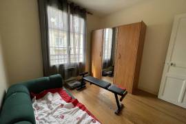 Town House with Neat Garden