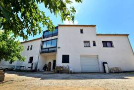 Beautiful Villa Near The Sea with Garage And Large Annexe