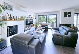 Detached Villa in an Oasis of Calm with Pool Detached Villa in an Oasis of Calm with Pool