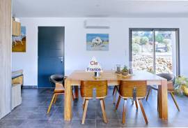 Detached Villa in an Oasis of Calm with Pool Detached Villa in an Oasis of Calm with Pool