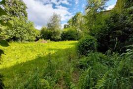 Detached Country House with Terrace and Large Garden