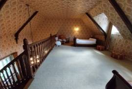 Detached Country House with Terrace and Large Garden