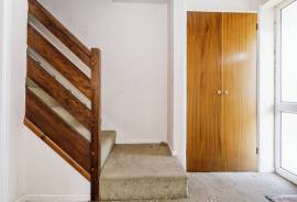 3 bedroom, Semi-detached house for sale