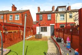 2 bedroom, End of terrace house for sale