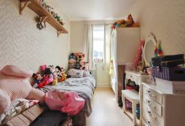 2 bedroom, End of terrace house for sale