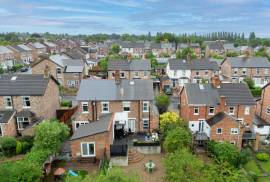 3 bedroom, Semi-detached house for sale
