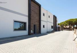 Modern 3-Bedroom Home with Private Pool, 5 Minutes from the Beaches of Olhos de Água