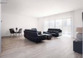 Modern 3-Bedroom Home with Private Pool, 5 Minutes from the Beaches of Olhos de Água