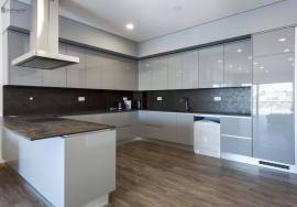 Exclusive and Modern Apartment with Sea and Marina View in Albufeira