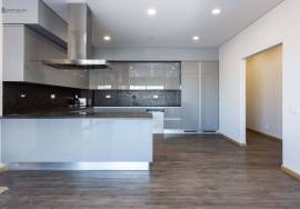 Exclusive and Modern Apartment with Sea and Marina View in Albufeira