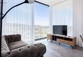 Elegance: Modern 3-Bedroom Apartment with Sea View in Albufeira