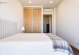 Elegance: Modern 3-Bedroom Apartment with Sea View in Albufeira