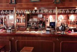Cerveceria, a fully operational cafeteria in Vitoria. Two terraces.