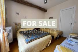 Lovely Character Cottage with Nice Garden