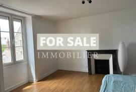 Pretty Town House with Nice Garden