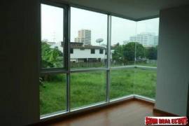 Centric Scene Aree 2 - Two bedroom Condo for sale, Corner Unit at Soi Aree & Very Closed to BTS Ari Centric Scene Aree 2 - Two bedroom Condo for sale, Corner Unit at Soi Aree & Very Closed to BTS Ari