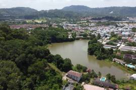 Prime Hillside with Lake Overview Land 2,023 sq. m Rai in Kathu near Loch Palm and Red Mountain Golf Courses