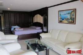Studio For Sale Which Affords The Owner Everything On The Doorstep - North Pattaya
