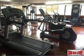 Waterford Park Thonglor - Corner Unit with Three Balconies for Sale in Thonglor, Bangkok