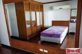 Le Premier 1 - Large Penthouse Condo at Sukhumvit 23, Bangkok