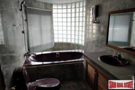 Le Premier 1 - Large Penthouse Condo at Sukhumvit 23, Bangkok