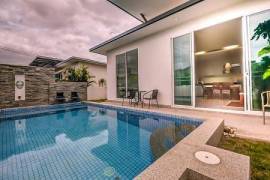MIL POOL 1 : Modern 2 Bed Pool Villa Nr Town MIL POOL 1 : Modern 2 Bed Pool Villa Nr Town