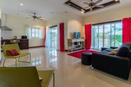 EMERALD GREEN : 3 Bed Villa