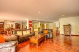 Luxury Penthouse Beach Side Condo