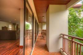 Luxury Penthouse Beach Side Condo