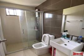 The Connect 35 - Large Two Bedroom Bright & Comfortable Townhouse for Sale in Phatthanakan